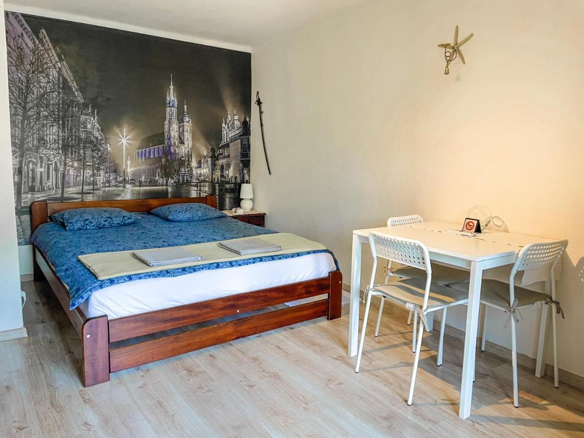 City Center Apartment Cracovia Esterno foto